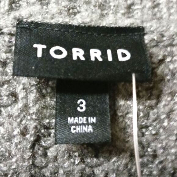 TORRID NEW Plus Size Gray Chunky Knit Pullover Sweater. - Picture 13 of 16